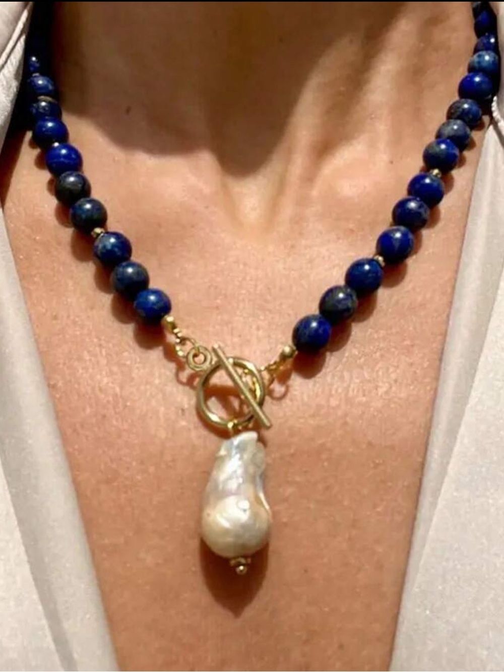 Blue Bead Necklace with pearl drop R734